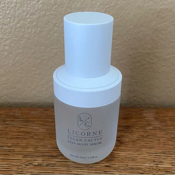 NIB New Licorne Vegan Cactus Deep Moist Serum. 1.52 oz/45 ml - Picture 7 of 14